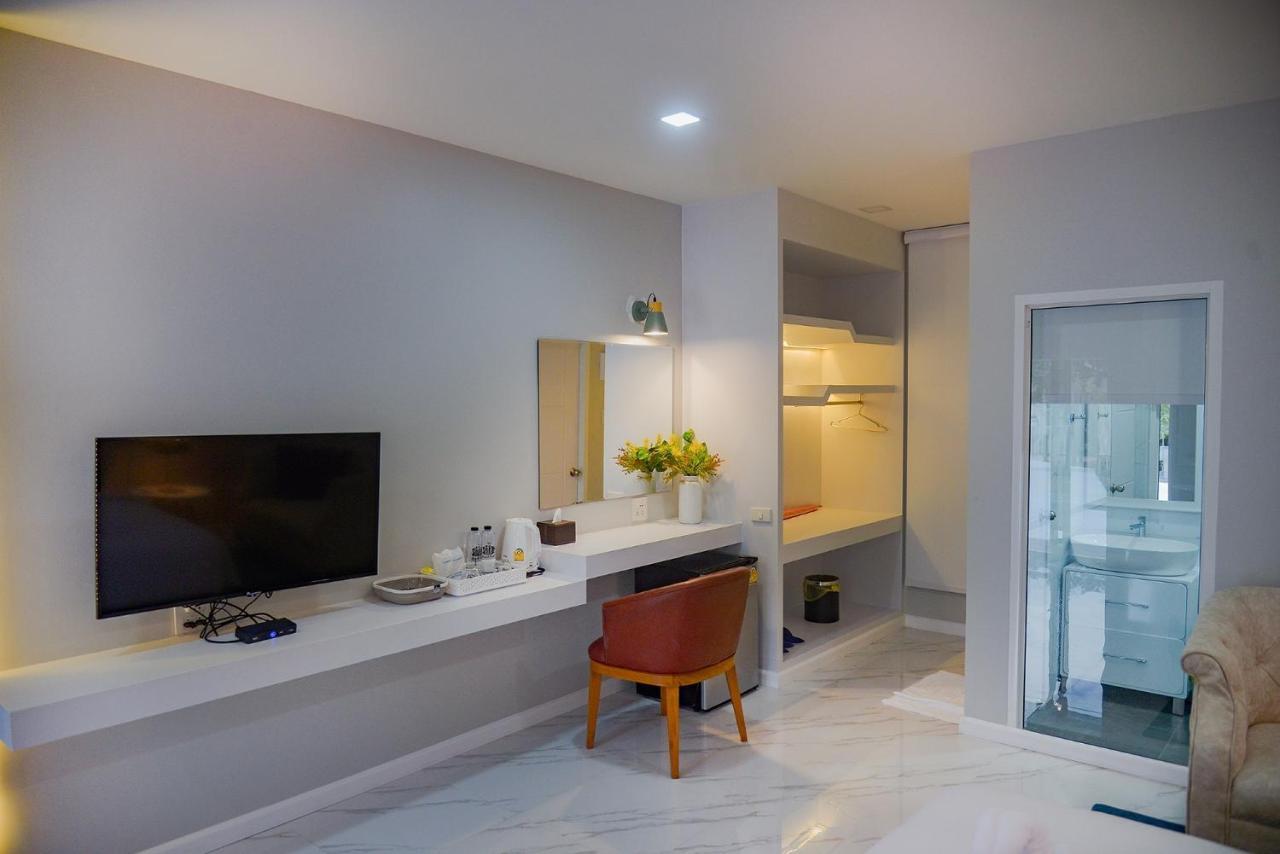 Jb Grand Resort Nakhon Si Thammarat Exterior photo
