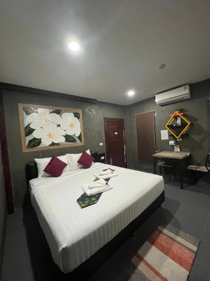 Jb Grand Resort Nakhon Si Thammarat Exterior photo