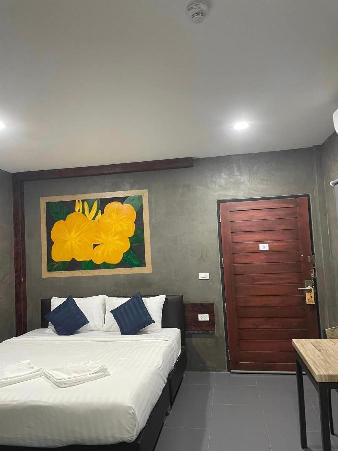 Jb Grand Resort Nakhon Si Thammarat Exterior photo